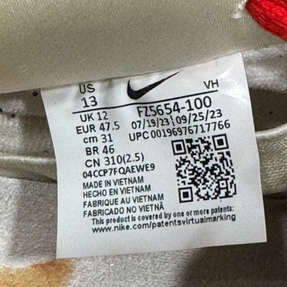 Nike SB Dunk Low “City Of Love” FZ5654-100 Mens 13 | No Box main image 7